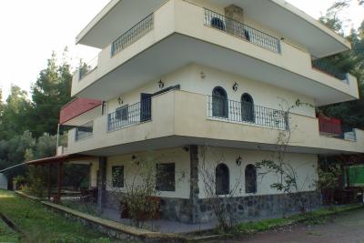 Недвижимость на Халкидики Кассандра. Отель площадью 250 кв.м.