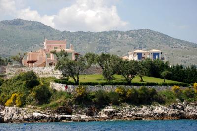 Недвижимость на о.Корфу . Вилла площадью 250 кв.м.